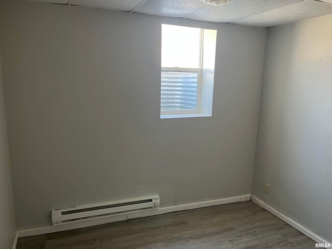 Building Photo - 300 Colona Ave