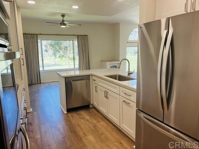 Building Photo - 2530 Navarra Dr