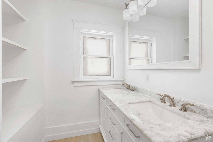 Bathroom - 832 25th St