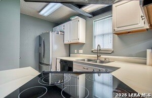 Building Photo - 8611 Datapoint Dr