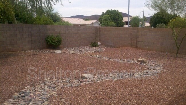 Building Photo - 6822 W Louise Dr