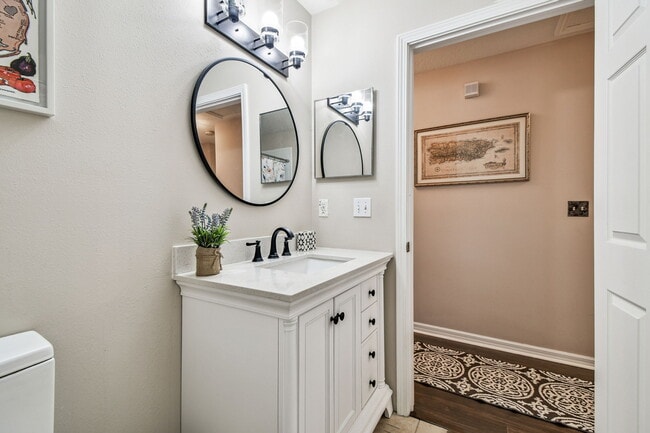 Building Photo - 1168 Bass Blvd