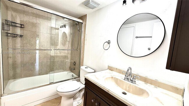 Building Photo - 7531 SW 95th Pl