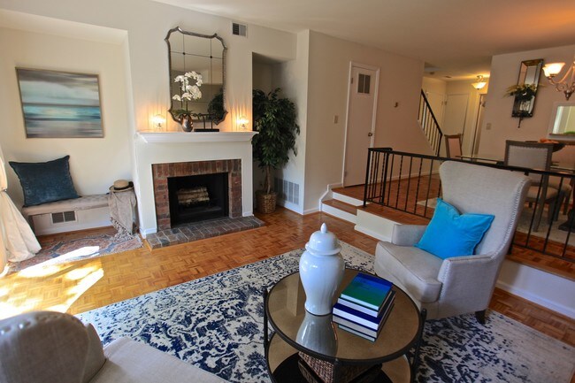 Indian Creek Apartments Cincinnati, OH Apartment Finder