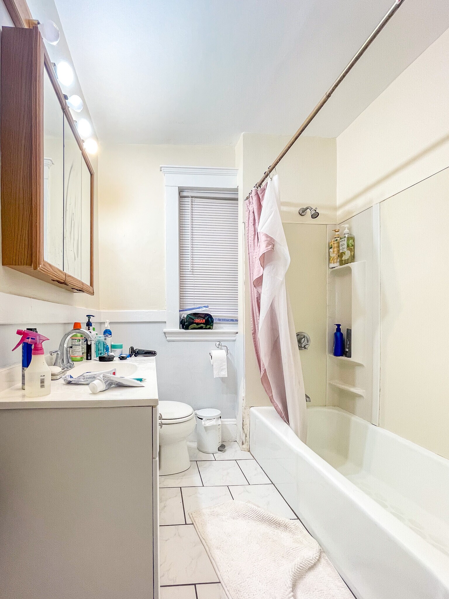 Building Photo - 209 Chestnut Hill Ave