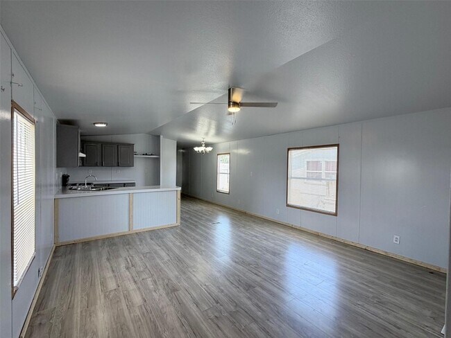 Building Photo - 116 Guadalupe St