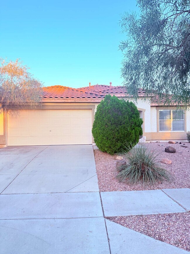 Building Photo - 26807 N 31st Dr