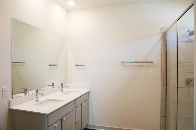 Building Photo - 3113 Bragg Pl