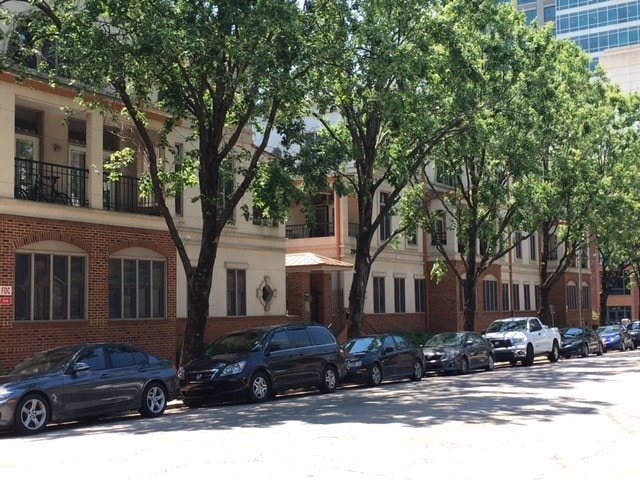 Building Photo - 204 E Davie St