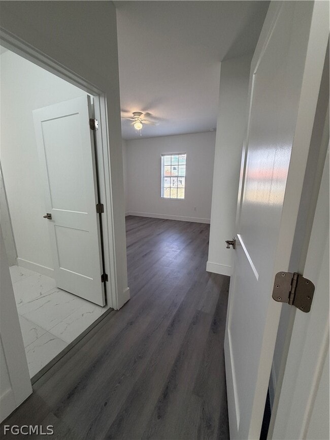 Building Photo - 723 Ivan Ave S