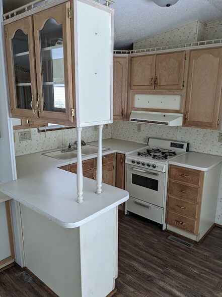 Building Photo - 17037 Easy Way