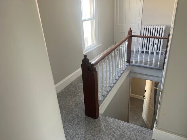 Building Photo - 31 N Main St