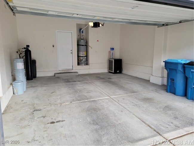 Building Photo - 10432 Yew Blossom Ave