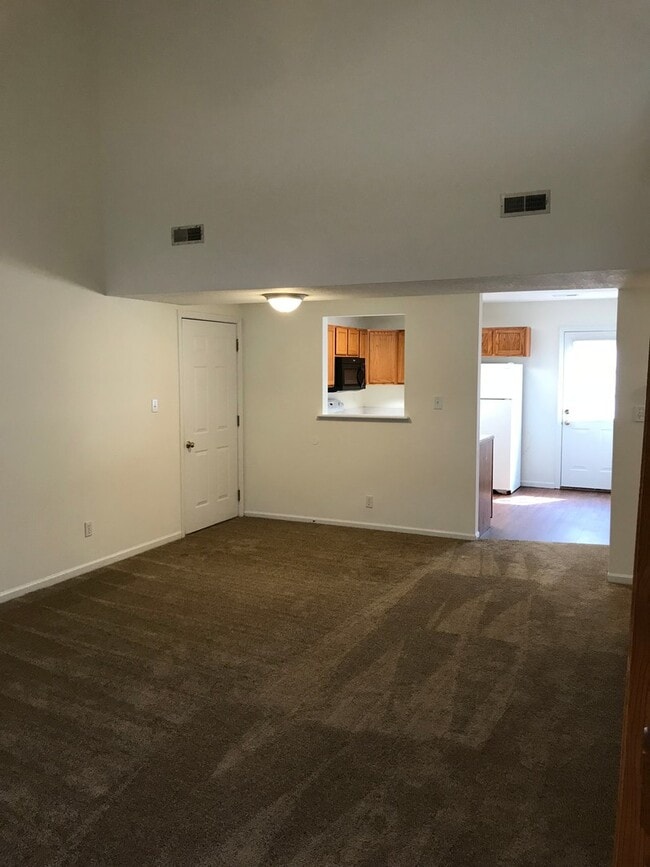 Building Photo - 1704-1706-1706 Juniper Dr