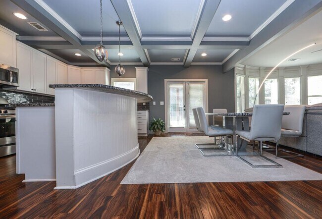Building Photo - 4669 Sierra Creek Dr NE