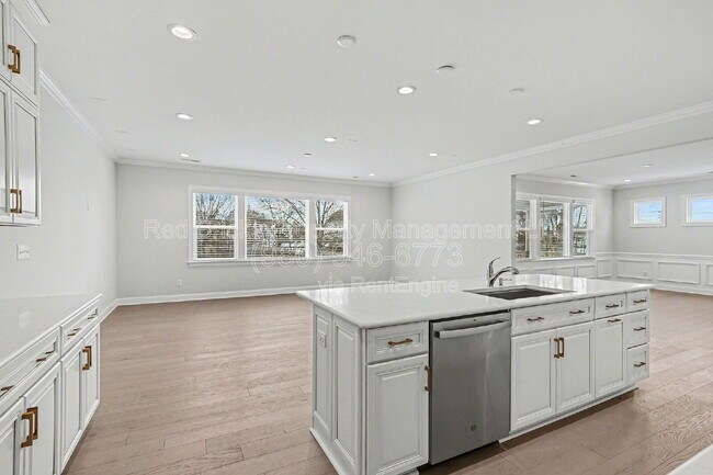 Building Photo - 4611 Tulle Dr