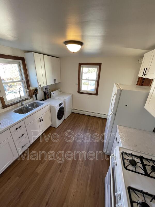 Building Photo - 70 North St