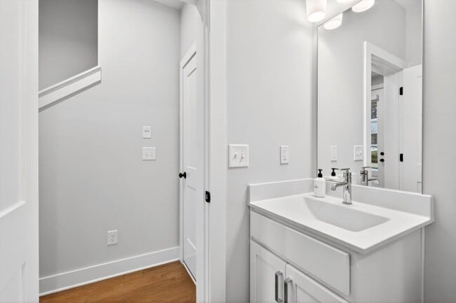 Building Photo - 2641 Mackintosh Ct