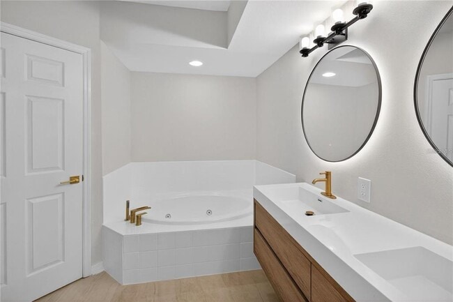 Building Photo - 5430 Eagles Point Cir
