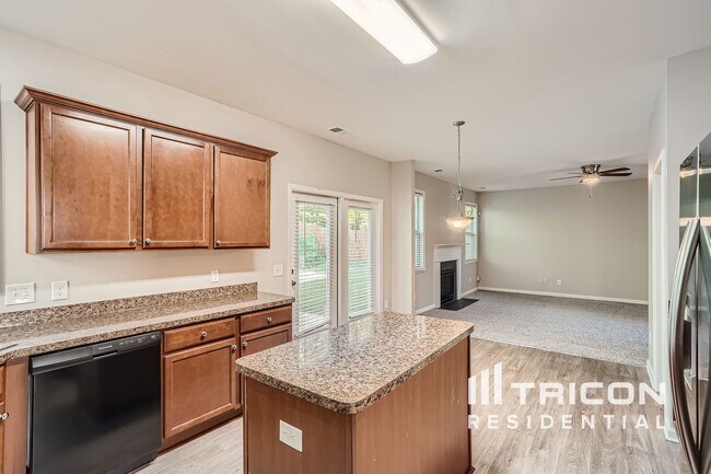Building Photo - 3952 Margaux Dr