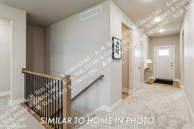 Building Photo - 3212 NE Fawn Ln