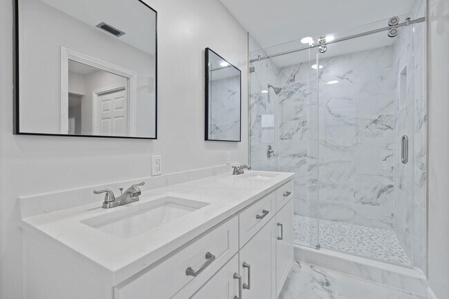 Building Photo - 19075 Talon Way