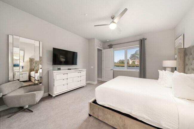 Building Photo - 7740 Sandy Ridge Dr