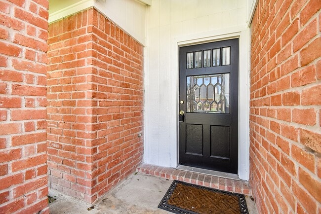 Building Photo - 154 Squires Bend