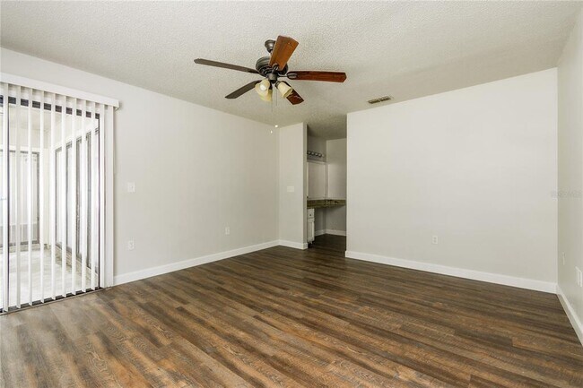 Building Photo - 709 Del Rio Way