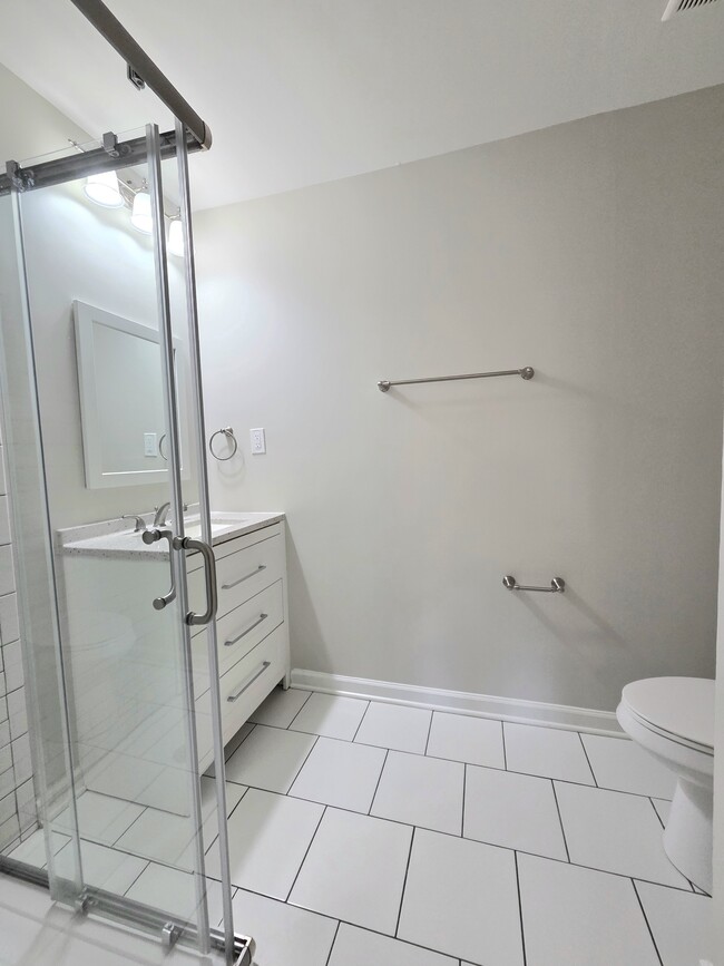 Building Photo - 10810 Norman Ave