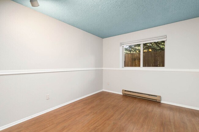 Building Photo - 2210 NE 92nd St