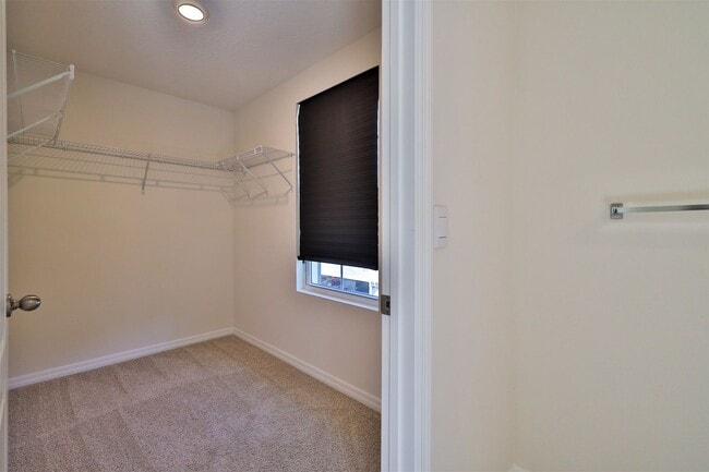Building Photo - Venetian Bay 3BR 2.5BA Townhome For Rent