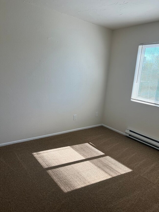 Building Photo - 914 N Belvedere Ave