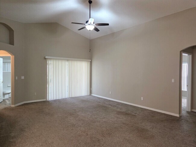 Building Photo - 3/2 In King's Ridge 55+ Community