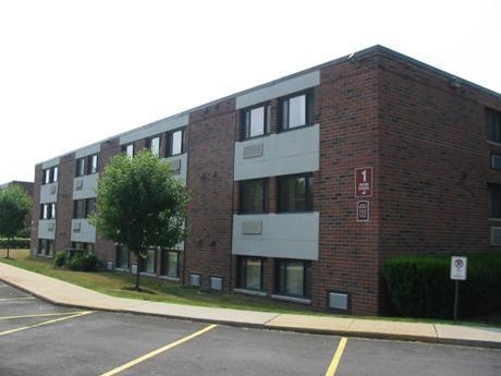 Building Photo - Maple Ridge Apartments