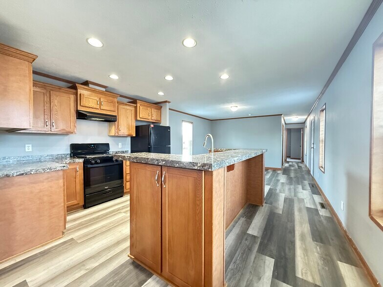 Building Photo - 2018 Mockingbird Pl NW