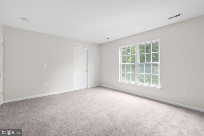 Building Photo - 17575 Deweys Run Ln