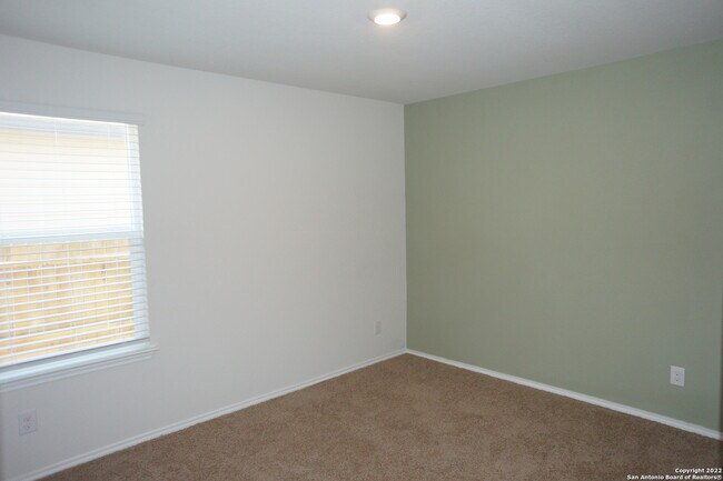 Building Photo - 3327 Stoney Knoll