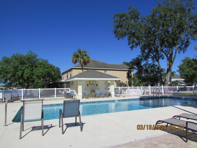 Building Photo - 2089 Maeve Cir
