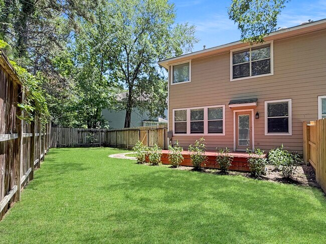 Building Photo - 3 Peach Ridge Pl