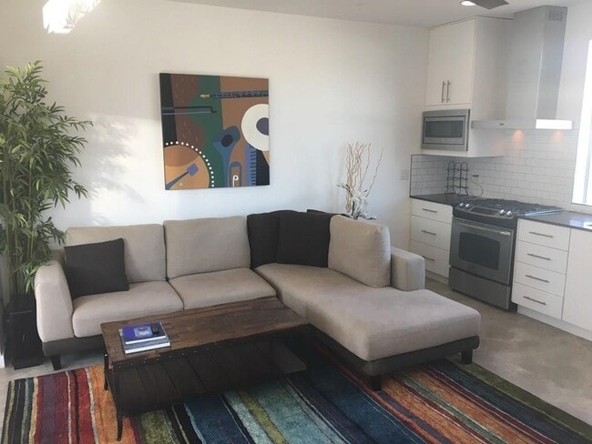 Building Photo - 5517 Avenue G