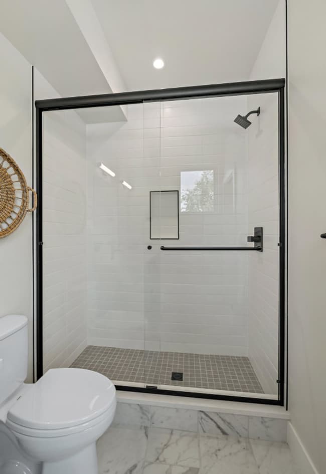 Building Photo - Luxurious New 2 bed 2.5 bath Townhome in S...