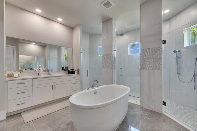 Building Photo - 706 Manns Harbor Dr