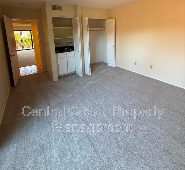 Building Photo - 1360 Josselyn Canyon Rd