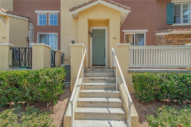 Building Photo - 216 Timberwood