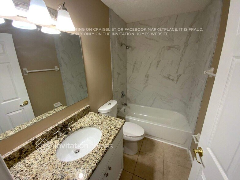 Building Photo - 1927 Harbor Island Dr