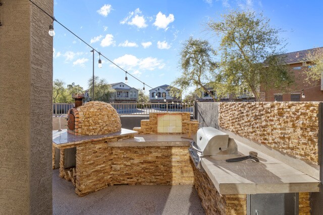 Building Photo - 470 N 168th Ln