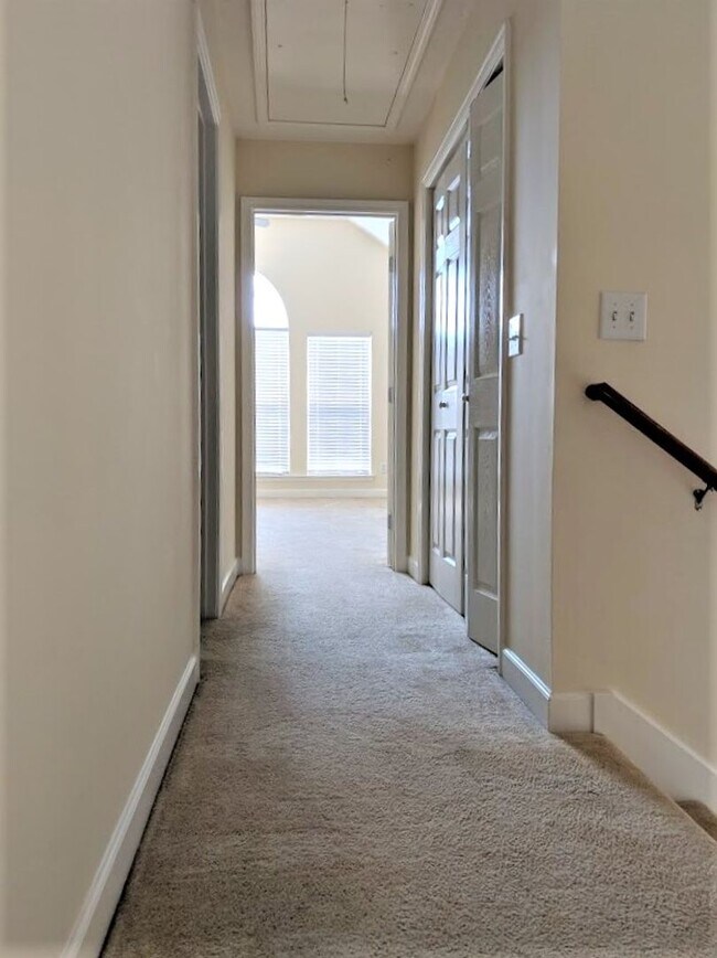 Building Photo - CANE RIDGE MOVE IN SPECIAL - FIRST MONTH F...