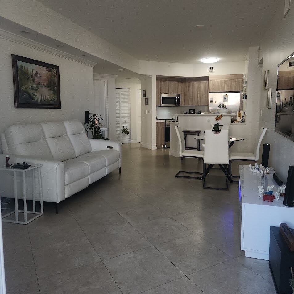 LIVING ROOM - 357 Almeria Ave