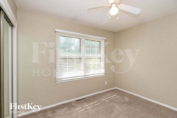 Building Photo - 9313 Richmond Dr
